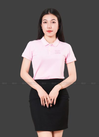 Áo phông đồng phục màu hồng in logo