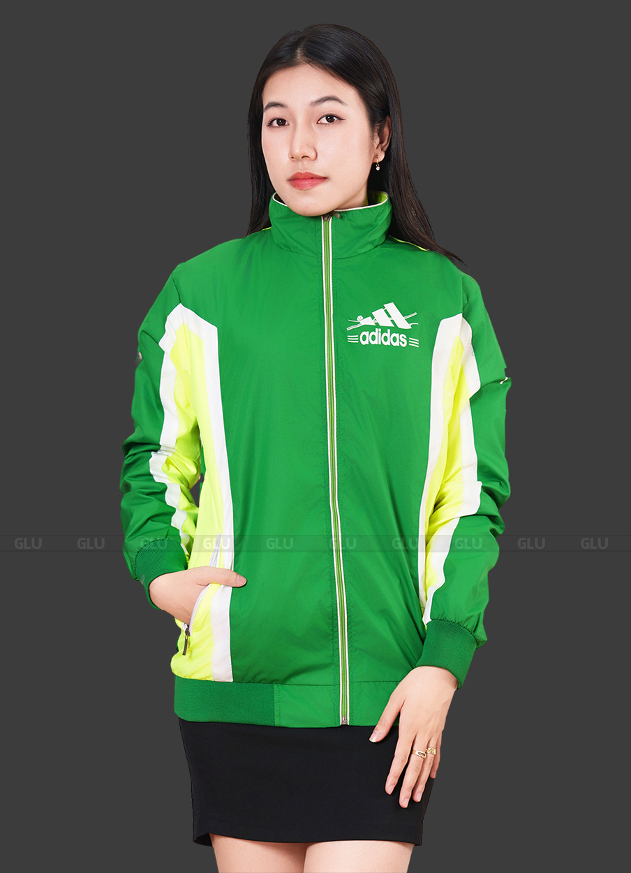Áo khoác gió đồng phục màu xanh lá 1