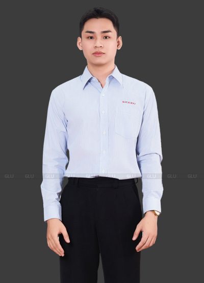 Mẫu đồng phục công sở áo sơ mi màu trắng xanh nhạt 6