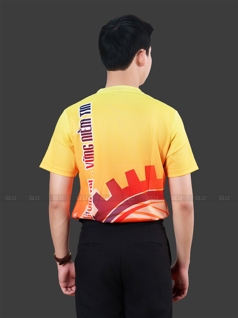 Đồng phục công ty dáng cổ tròn chuyên nghiệp CTU30053 thân sau