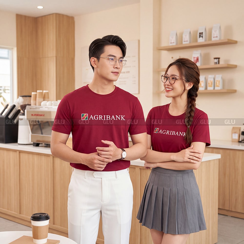 Đồng phục cổ tròn may sẵn màu đỏ đô vải Sufa CT01003 1