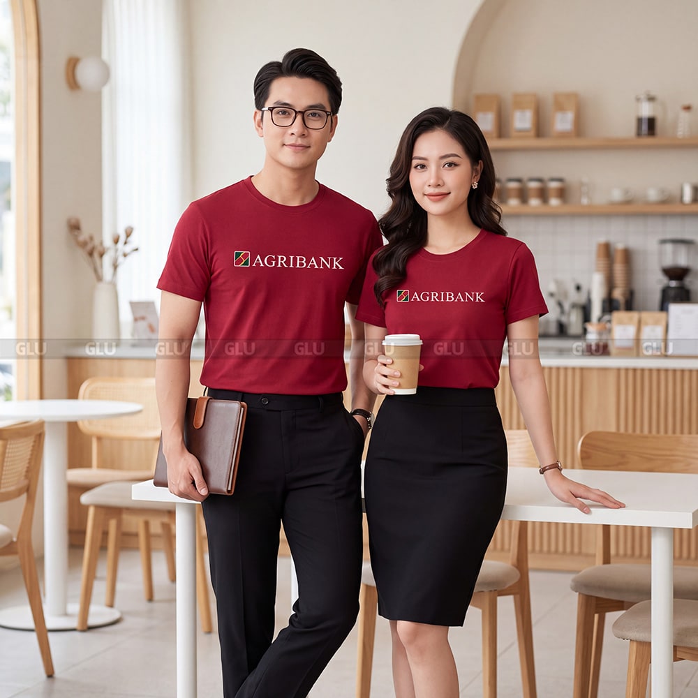 Đồng phục cổ tròn may sẵn màu đỏ đô vải Sufa CT01003 2